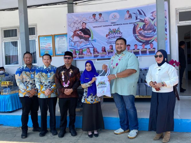 
 Gelar Kampanye Literasi di SMA N 1 Bintauna, Duta Baca Sulut Faradila Bacmid Sebut, “Ketum PPLSU, Standius Bara Prima, Bawa Agin Segar bagi Literasi Sulut.